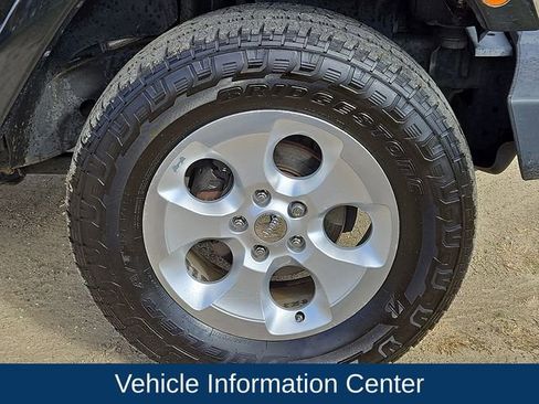 Used 2011 Jeep Wrangler Sahara w/ Dual Top Group image 11