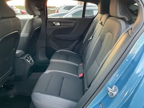 Certified 2023 Volvo C40 Recharge Core image 22