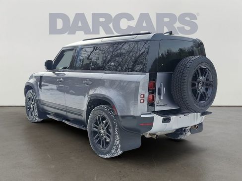 Used 2024 Land Rover Defender 110 S image 5