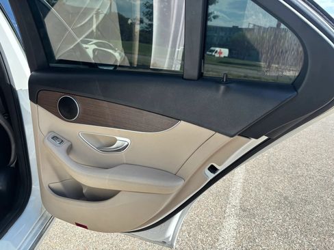 Used 2019 Mercedes-Benz C 300 4MATIC Sedan image 26