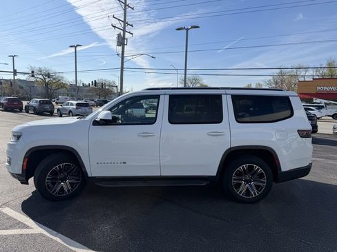 Used 2022 Jeep Wagoneer Series III image 3