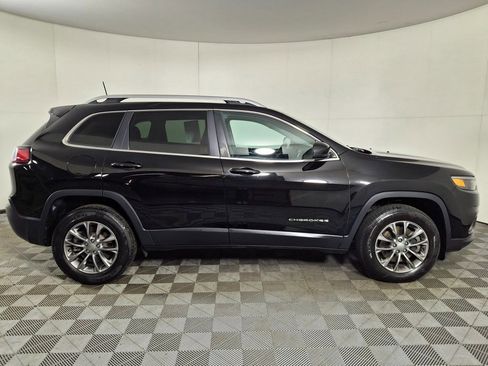 Used 2019 Jeep Cherokee Latitude Plus w/ Cold Weather Group image 6