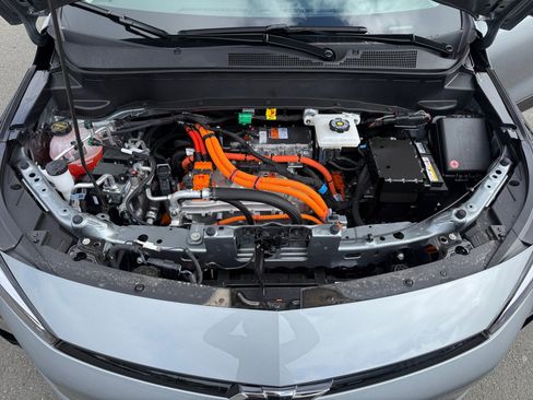 New 2027 Chevrolet Bolt RS w/ Technology Package image 20