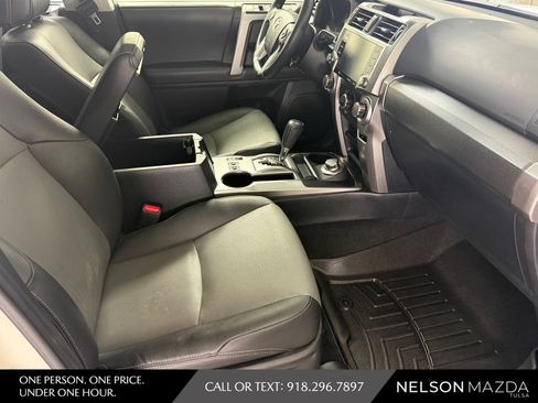Used 2021 Toyota 4Runner SR5 Premium w/ Moonroof Package AWD/4WD image 41