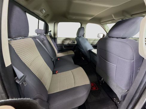 Used 2012 RAM 1500 Big Horn w/ Luxury Group image 16