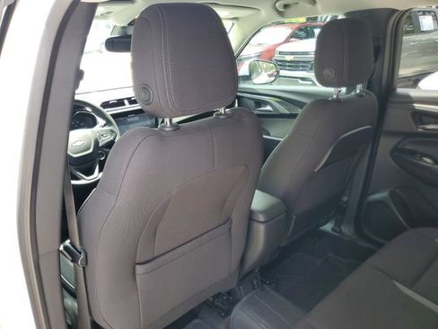 Certified 2023 Chevrolet TrailBlazer LT w/ Convenience Package AWD/4WD image 11