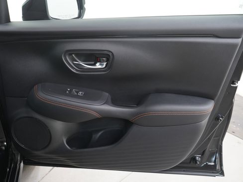 Used 2023 Honda HR-V Sport image 11