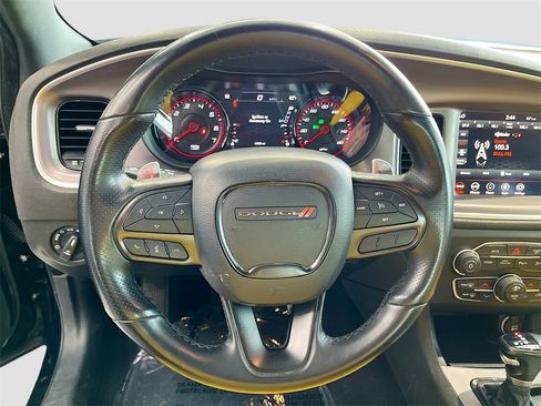 Used 2022 Dodge Charger R/T w/ Blacktop Package image 11