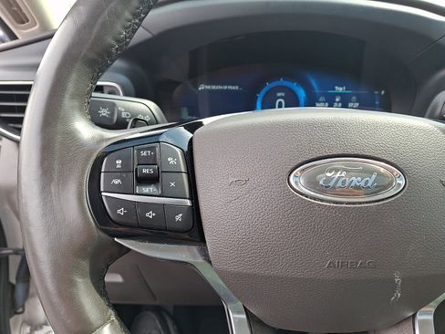 Used 2021 Ford Explorer Platinum w/ Equipment Group 601A AWD/4WD image 23