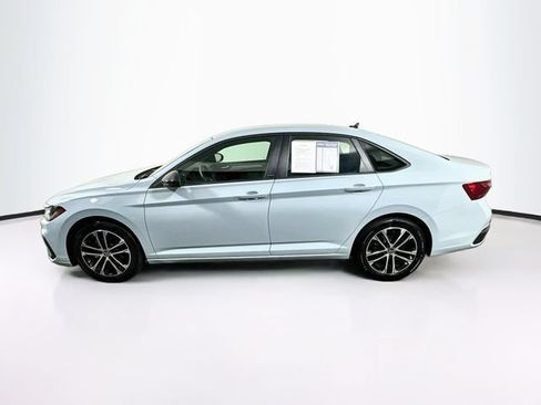 Certified 2025 Volkswagen Jetta Sport FWD image 5