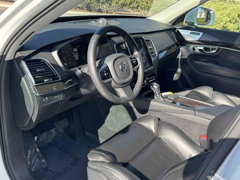 Used 2018 Volvo XC90 T6 Momentum w/ Convenience Package image 38