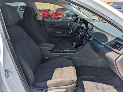Used 2017 Kia Optima LX FWD image 31