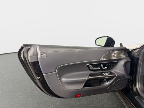 Used 2022 Mercedes-Benz SL 63 AMG 4MATIC image 29