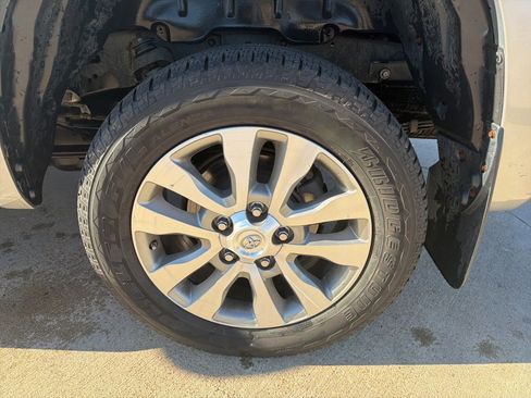 Used 2017 Toyota Tundra Limited image 10