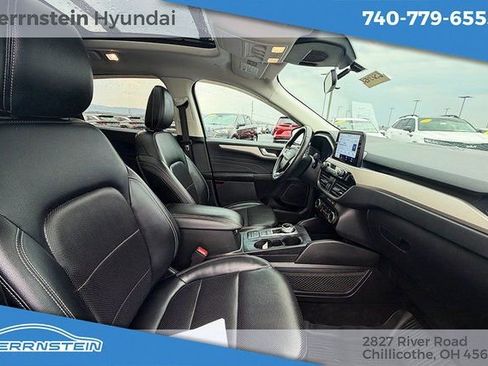 Used 2022 Ford Escape SEL w/ Technology Package image 27