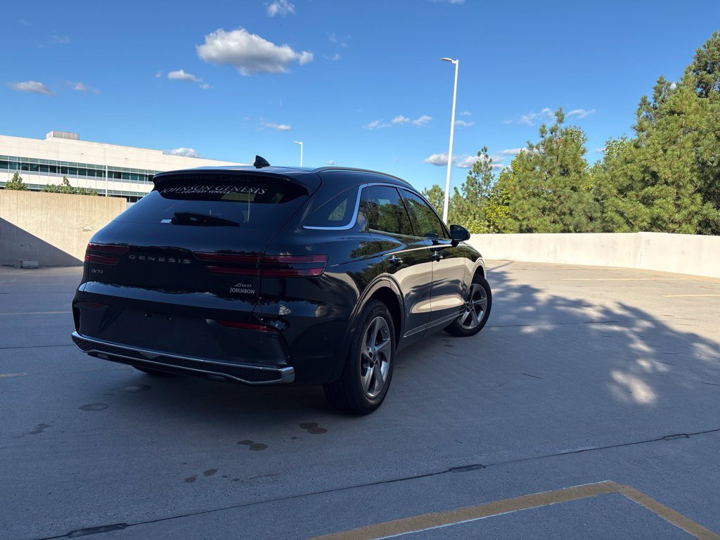 Certified 2026 Genesis GV70 2.5T Advanced AWD/4WD image 4