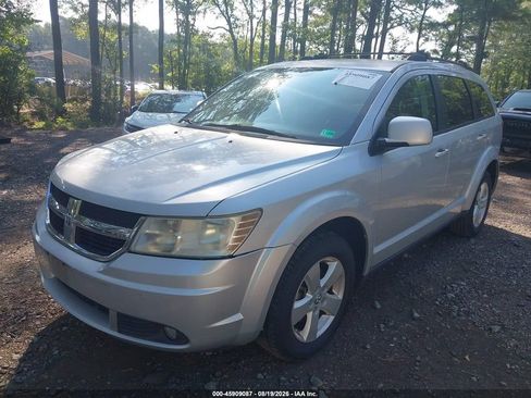 Used 2010 Dodge Journey SXT w/ Flexible Seating Group FWD image 4