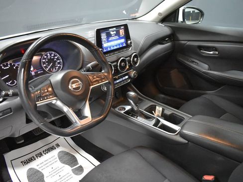 Certified 2022 Nissan Sentra SV w/ All-Weather Package FWD image 4