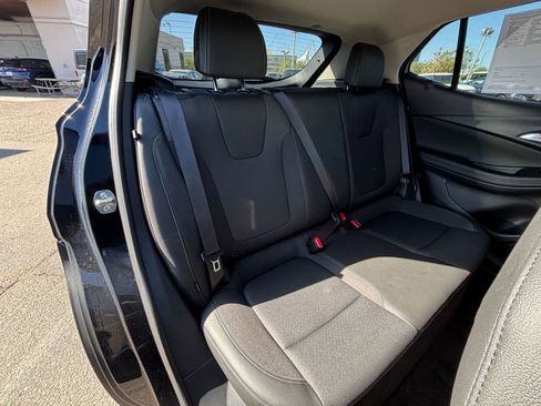 Used 2025 Buick Encore GX Preferred FWD image 38