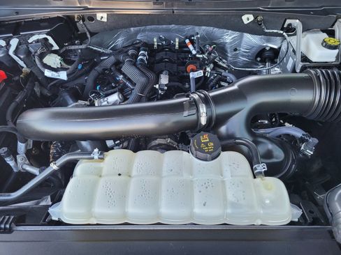 Used 2025 Ford Expedition Active image 30