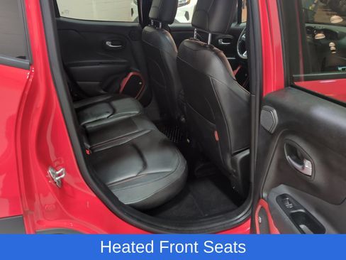 Used 2018 Jeep Renegade Trailhawk AWD/4WD image 11
