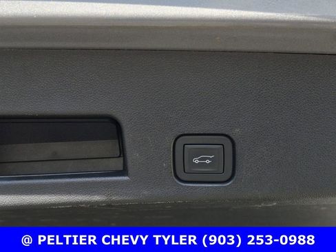 Used 2024 Chevrolet Traverse Z71 w/ LPO, Floor Liner Package image 9
