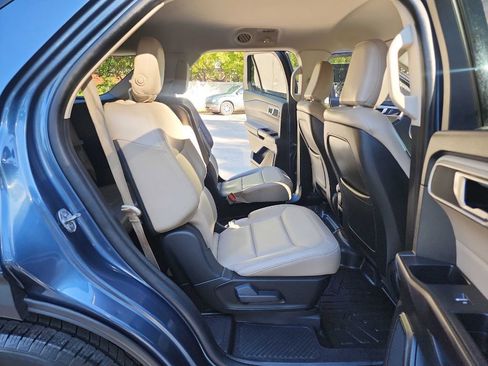 Used 2020 Ford Explorer XLT w/ Equipment Group 202A image 39