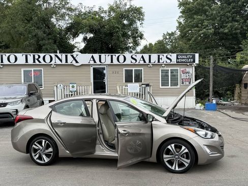 Used 2014 Hyundai Elantra Limited FWD image 21