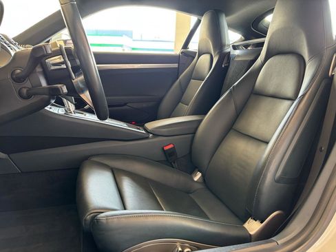 Used 2019 Porsche 718 Cayman image 18