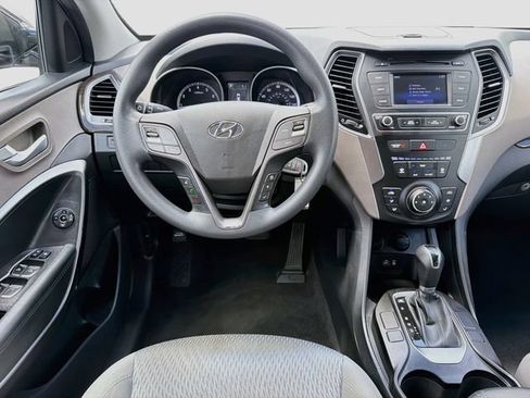 Used 2017 Hyundai Santa Fe Sport FWD image 21