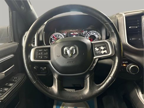 Used 2019 RAM 2500 Big Horn w/ Black Appearance Package AWD/4WD image 15