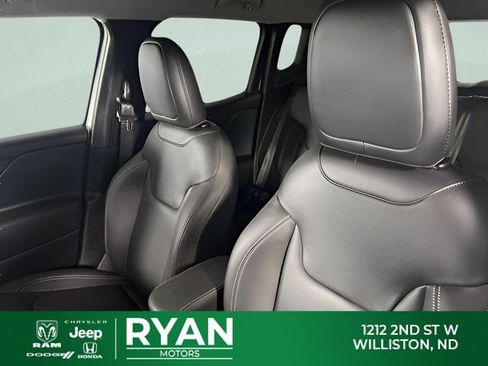 Used 2023 Jeep Renegade Limited AWD/4WD image 28