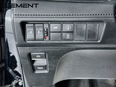 Used 2024 Honda Odyssey EX-L image 13