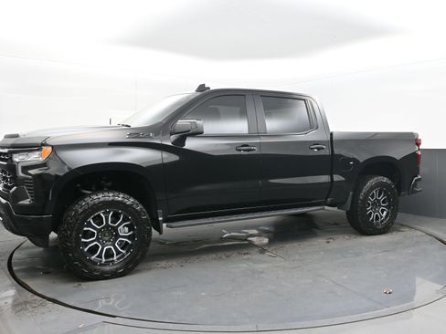 Used 2023 Chevrolet Silverado 1500 RST w/ Z71 Off-Road Package image 5