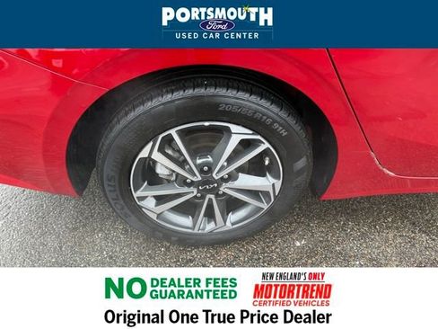 Used 2024 Kia Forte LXS image 24