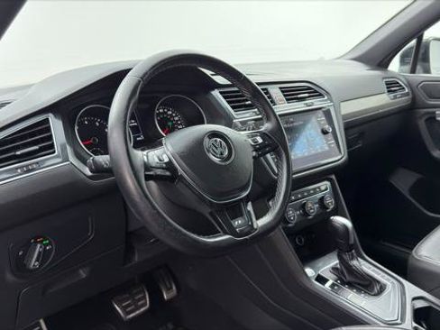 Used 2021 Volkswagen Tiguan SE R-Line FWD image 24