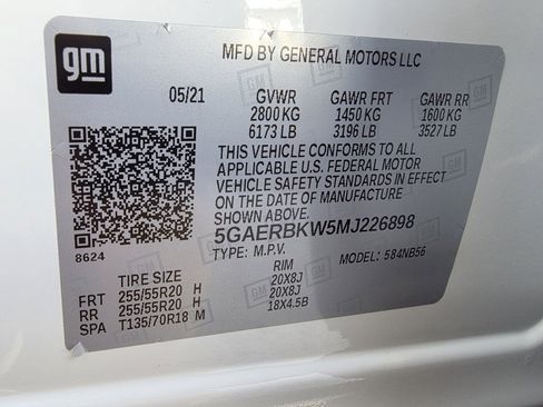 Used 2021 Buick Enclave Essence image 34