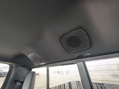 New 2026 RAM 1500 4x4 Crew Cab image 17