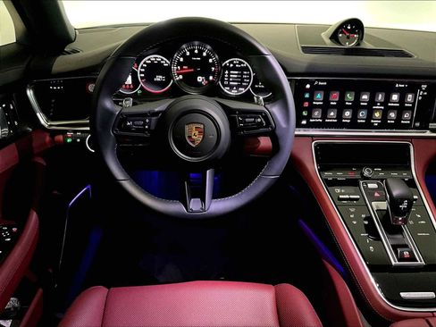 Used 2023 Porsche Panamera Platinum Edition image 16