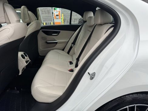 Certified 2022 Mercedes-Benz C 300 4MATIC Sedan image 13