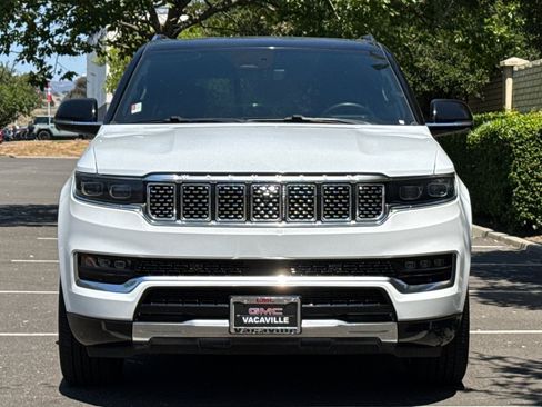 Used 2023 Jeep Grand Wagoneer Series II AWD/4WD image 10