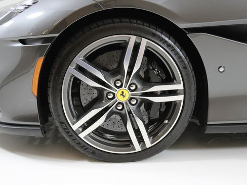 Certified 2022 Ferrari Portofino M RWD image 21