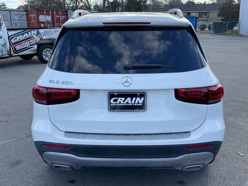 Used 2022 Mercedes-Benz GLB 250 GLB 250 image 6