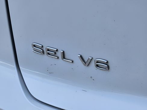 Used 2022 Volkswagen Atlas Cross Sport SEL Premium R-Line AWD/4WD image 32