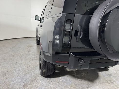 Used 2024 Land Rover Defender 110 X image 9