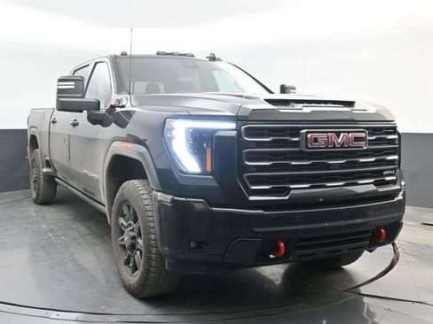 Used 2025 GMC Sierra 2500 AT4 w/ AT4 Premium Plus Package image 2