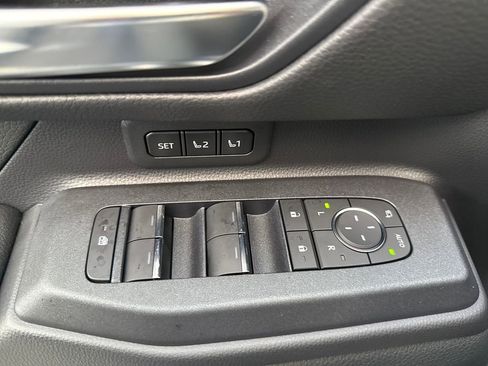 Used 2024 Toyota Land Cruiser image 11