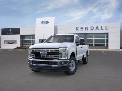 Used 2026 Ford F350 XLT w/ FX4 Off-Road Package AWD/4WD image 2