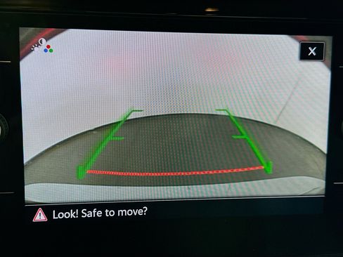 Used 2025 Volkswagen Jetta SE image 23