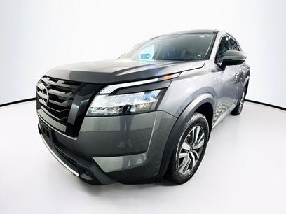 Certified 2024 Nissan Pathfinder SL w/ Lighting Package (N92)